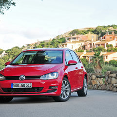 VolkswagenGolf_02