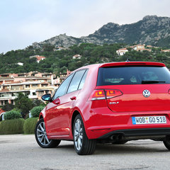 VolkswagenGolf_05