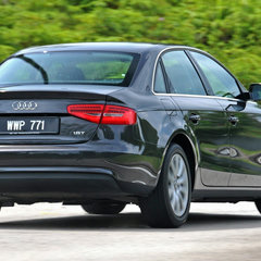 Audi_A4_01