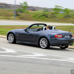 Mazda_MX-5_002