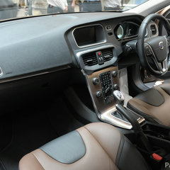 Volvo_V40_Malaysia_Live_041