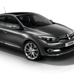 2013-renault-megane-01