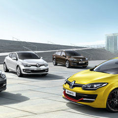 2013-renault-megane-07