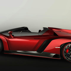 veneno_roadster_side