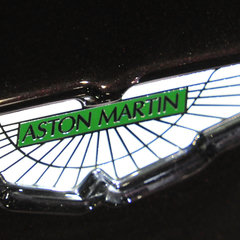 Aston_Martin_AMG_02