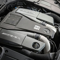 Aston_Martin_AMG_04
