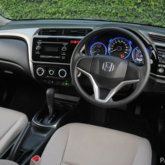 2014_Honda_City_ 009