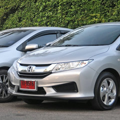 2014_Honda_City_new_vs_old_ 005