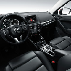2015-cx-5_2014-laas_eu_interior_1