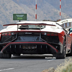 Lamborghini Aventador SV (10)