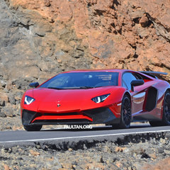 Lamborghini Aventador SV (2)