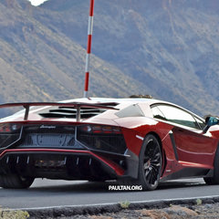 Lamborghini Aventador SV (8)