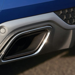 2016-renault-megane-iv-gt-16