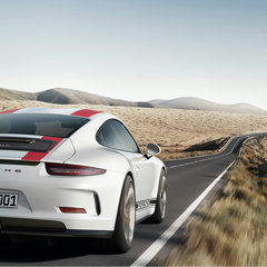 1522817_911_r_2016_porsche_ag_1