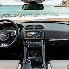 Jaguar-F-Pace-49