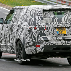 LR Discovery 5 Spyshots-07