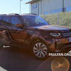 Bear Grylls tests new Land Rover Discovery’s Intelligent Seat Fold technology, from the air