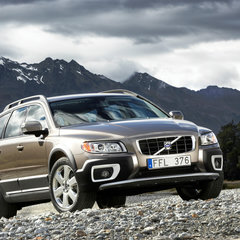 volvo-xc70-1
