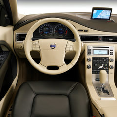 volvo-xc70-13