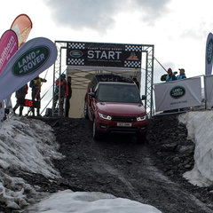 range-rover-sport-alpine-ski-02