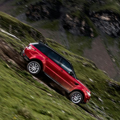 range-rover-sport-alpine-ski-06