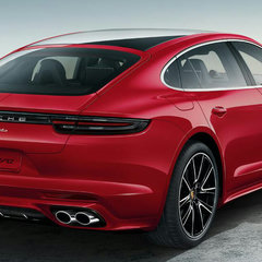 Porsche Exclusive Panamera Turbo Executive 1