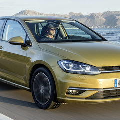 2017 Volkswagen Golf 25