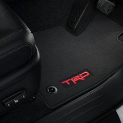 17_HiLux_TRD_Accessories_09hr-850x567_BM