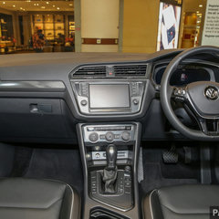 Volkswagen_Tiguan_OneUtama-10