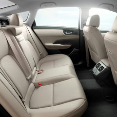 Honda Clarity Plug-In Hybrid-04