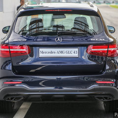 Mercedes_AMG_GLC43-4
