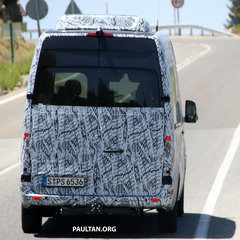 Mercedes-Sprinter-10