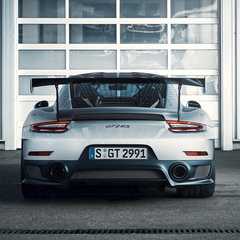 Porsche 911 GT2 RS BM9