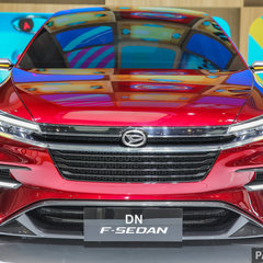 Daihatsu_DN_F-Sedan-3