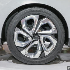 Daihatsu_DN_Multisix-6