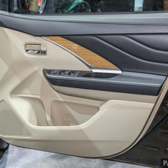 Mitsubishi_Xpander_Ultimate_Int-32._BM