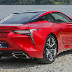 2017 Lexus LC 500_Ext-3
