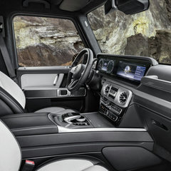 2019 Mercedes G-Class Interior-03