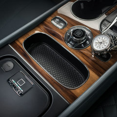 Bentley – Bentayga Mulliner Biometric Storage 5