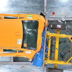 New Volvo S60 crash test