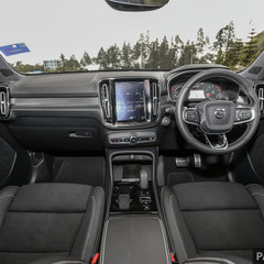 Volvo_XC40_Int-2