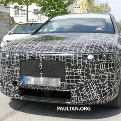 BMW iNEXT spyshots 3