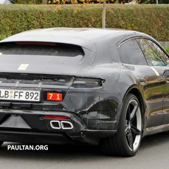 Porsche-Taycan-Sport-Turismo-10