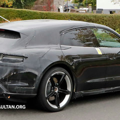 Porsche-Taycan-Sport-Turismo-8