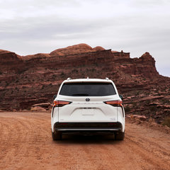 2021 Toyota Sienna Limited 4