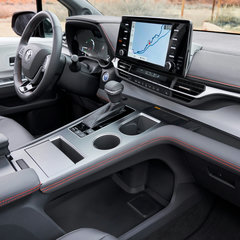 2021 Toyota Sienna XSE 10
