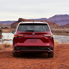 2021 Toyota Sienna XSE 4