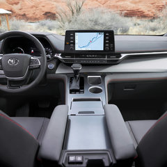 2021 Toyota Sienna XSE 9
