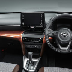 Toyota-Yaris-Cross-Modellista-6 BM