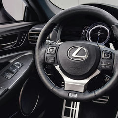 2021-Lexus-RC-Black-Line-8